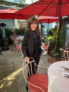 Your Ageless Living Alexandra in Black